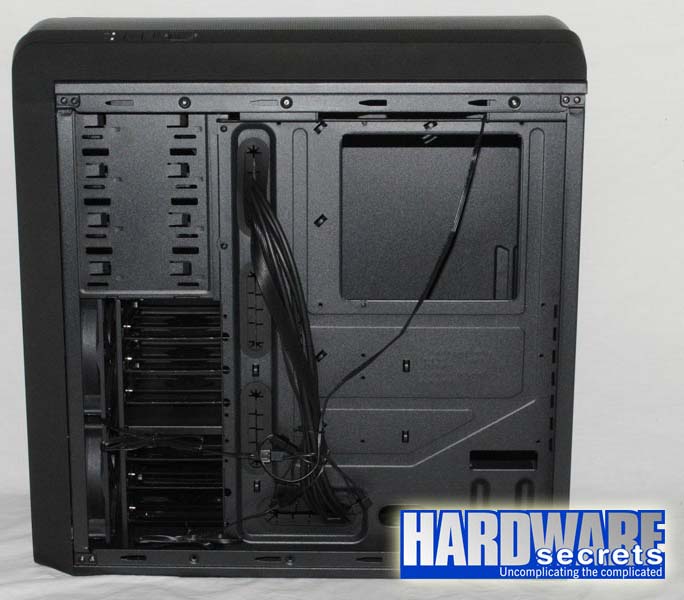 Обзор BitFenix Raider